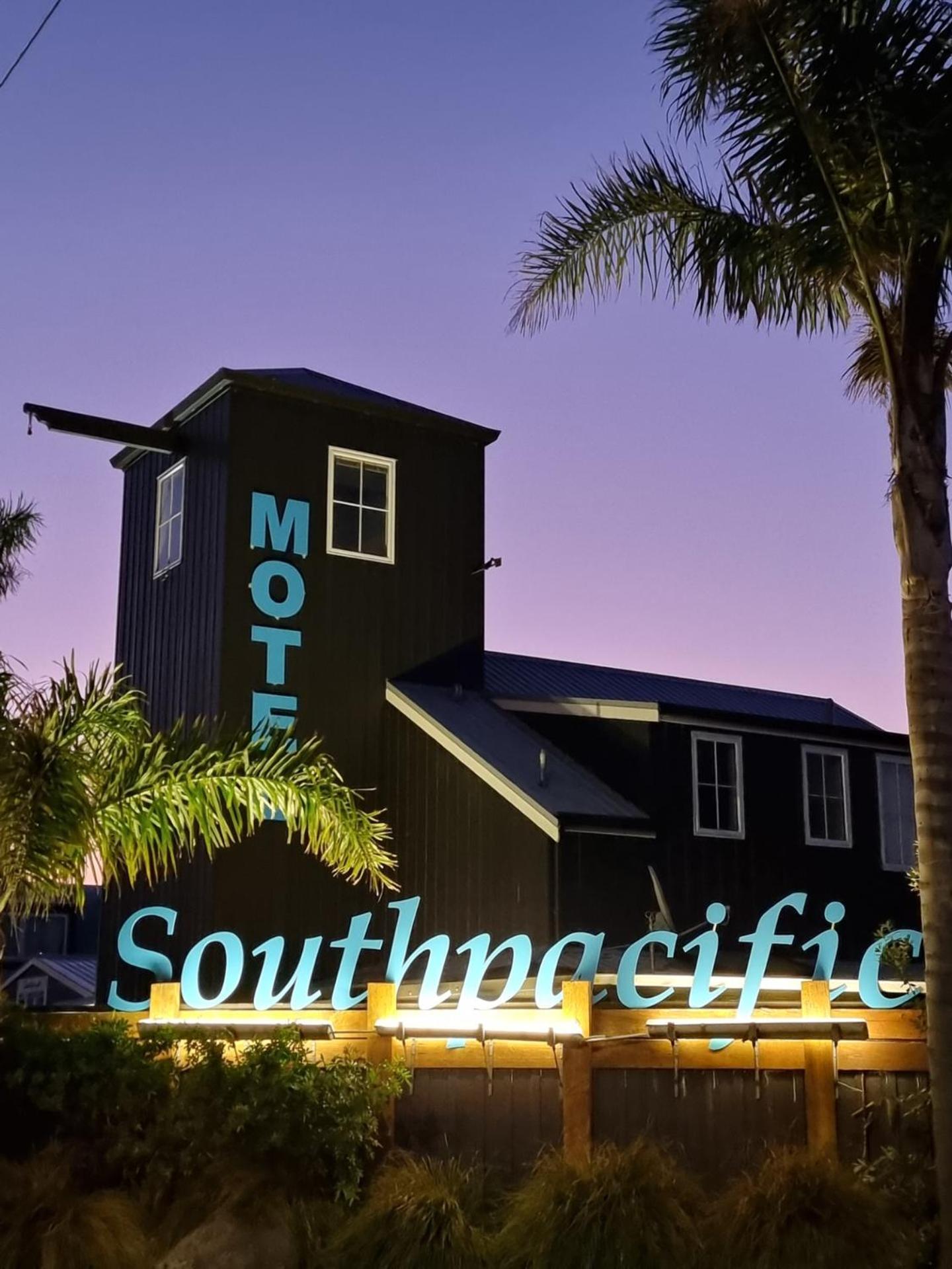 Southpacific Motel Whangamata Exterior foto